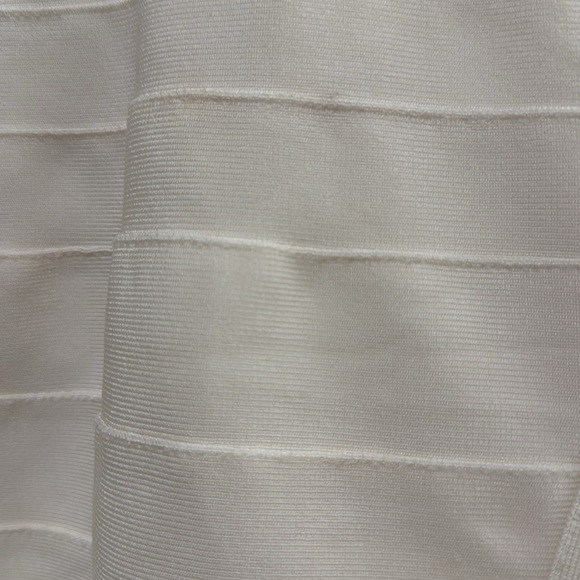 ⚫️ creamy white bandage dress⚫️ - Picture 4 of 9